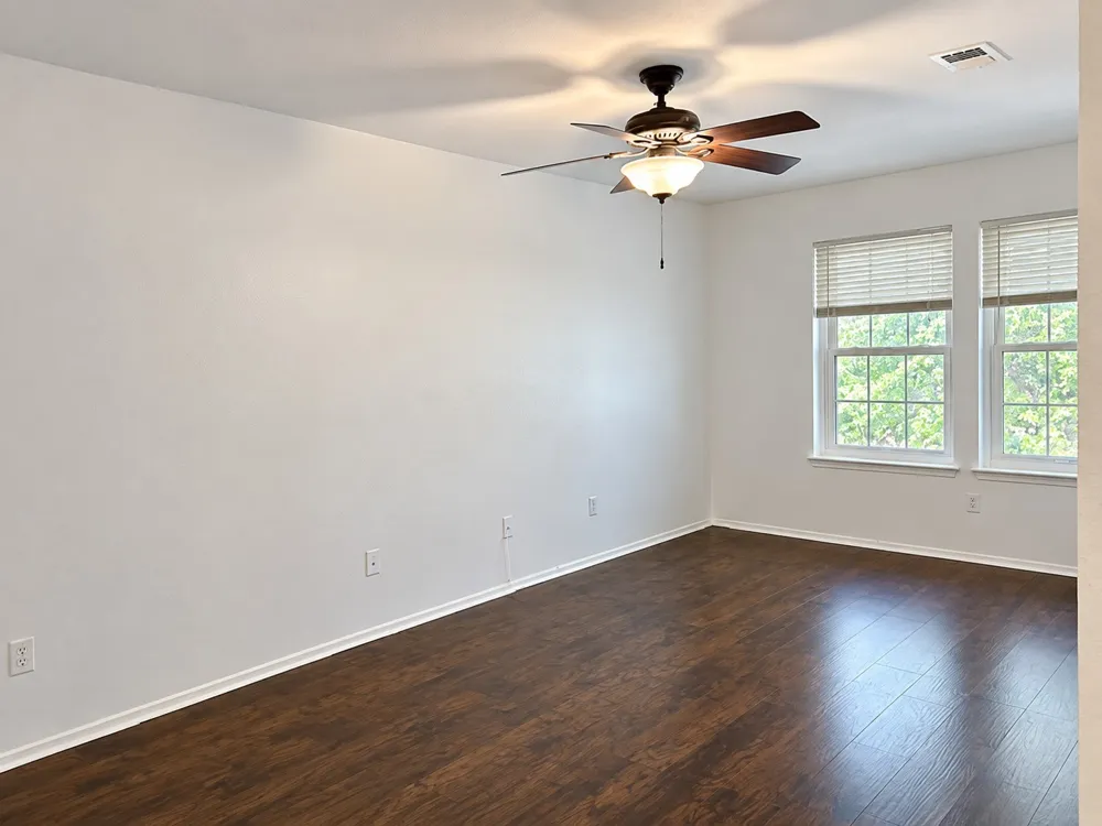 1015 E Yager Lane #129 Austin, TX 78753