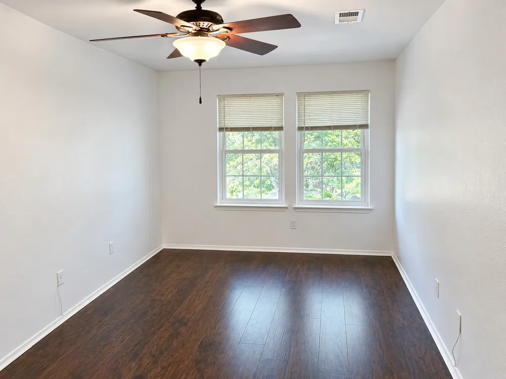 1015 E Yager Lane #129 Austin, TX 78753
