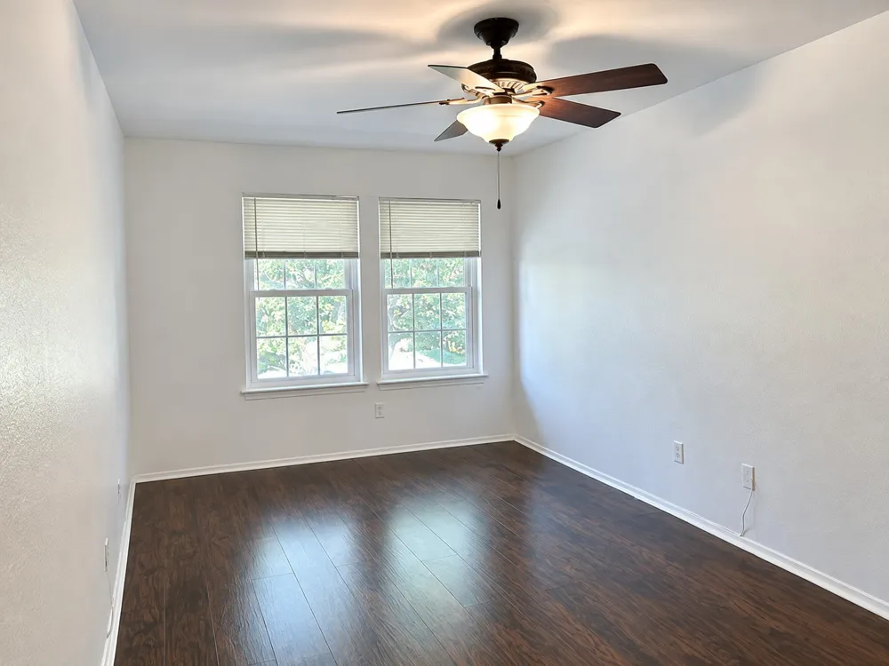1015 E Yager Lane #129 Austin, TX 78753