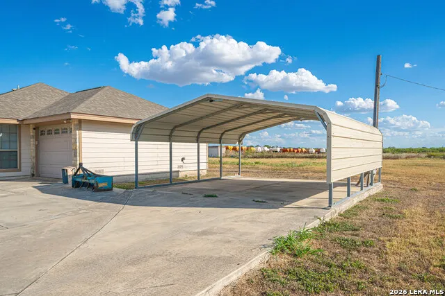 10116 FM-1346 Adkins, TX 78101