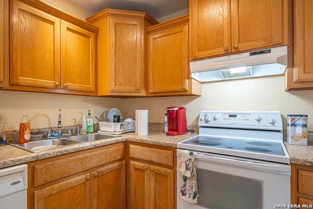 10116 FM-1346 Adkins, TX 78101