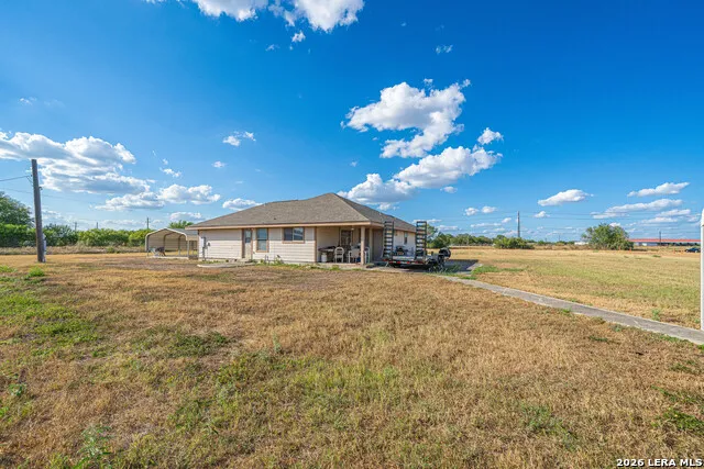 10116 FM-1346 Adkins, TX 78101