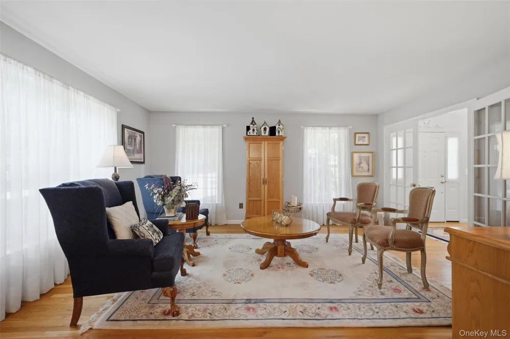 49 Millstream Court Pawling, NY 12564