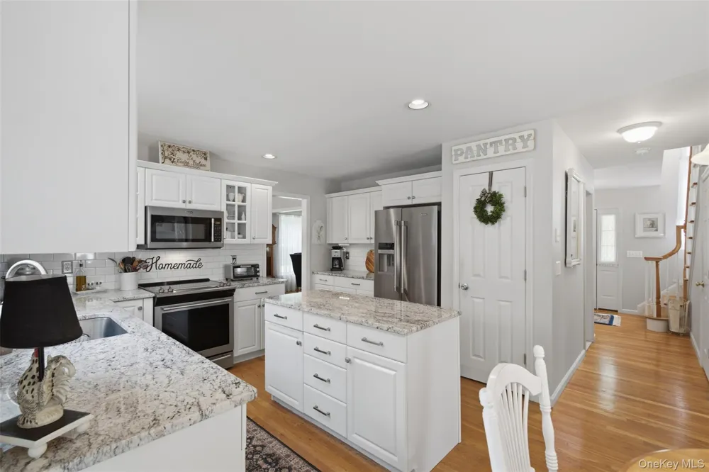 49 Millstream Court Pawling, NY 12564