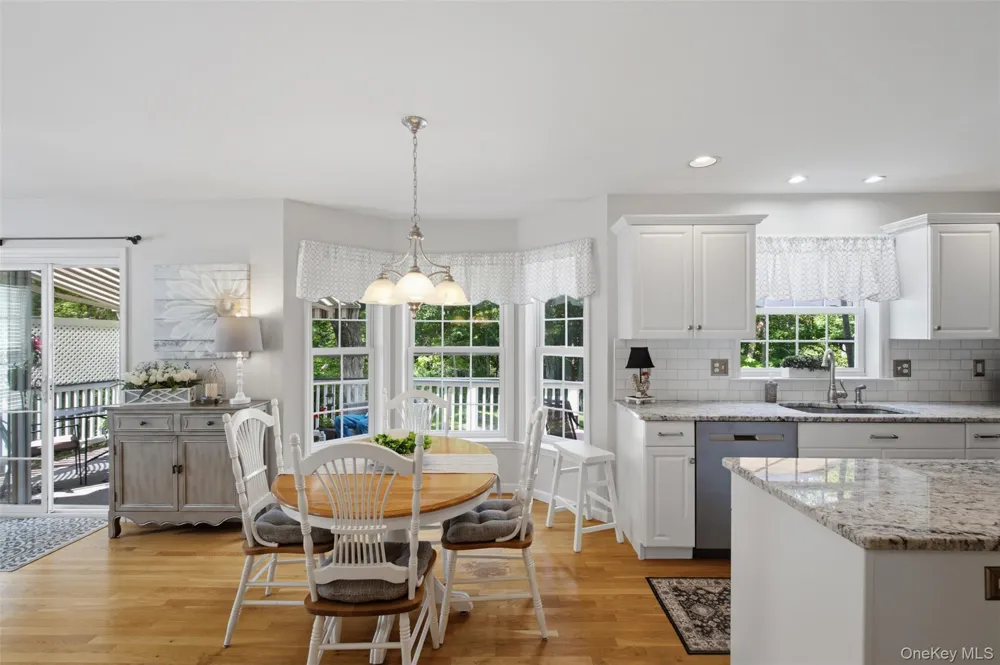 49 Millstream Court Pawling, NY 12564