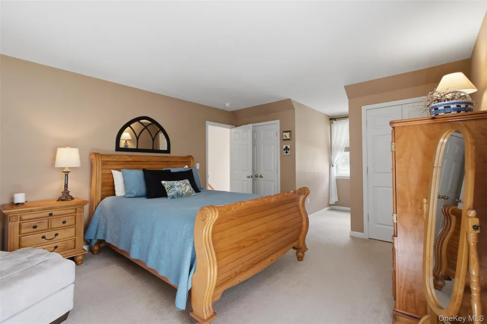 49 Millstream Court Pawling, NY 12564