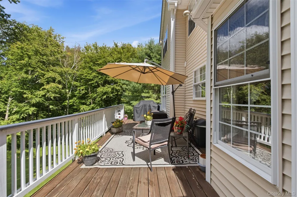 49 Millstream Court Pawling, NY 12564