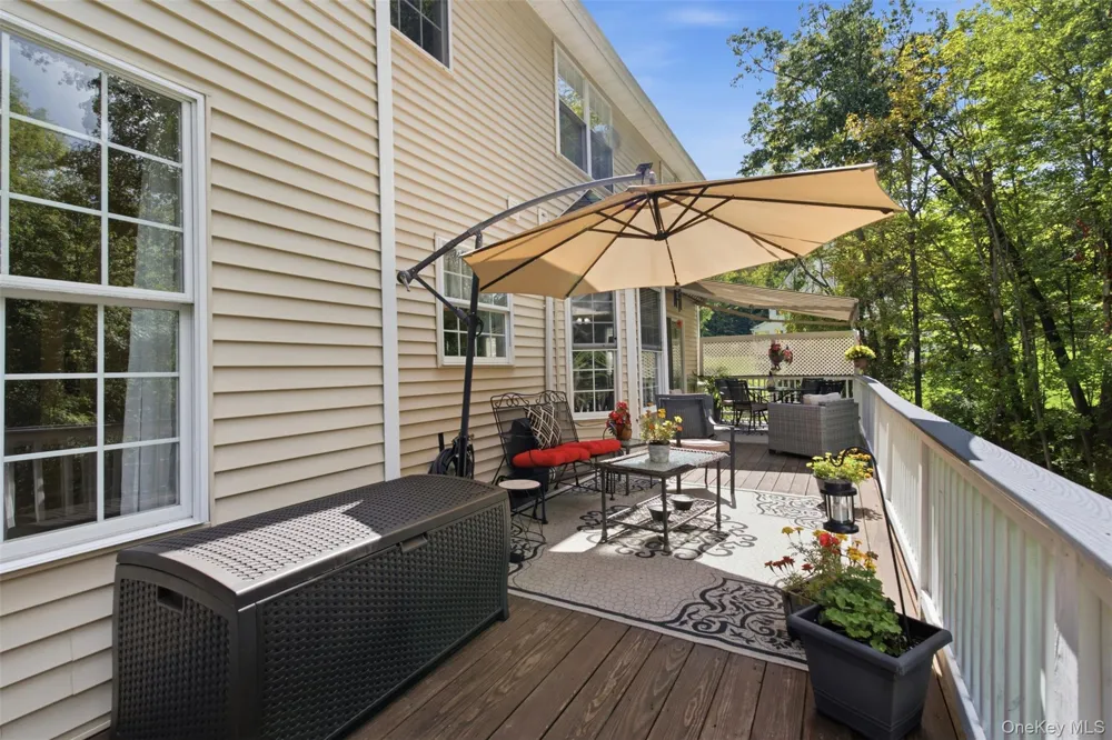 49 Millstream Court Pawling, NY 12564