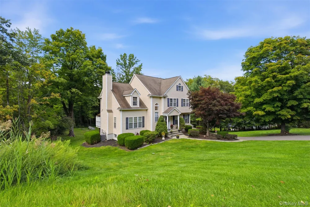 49 Millstream Court Pawling, NY 12564
