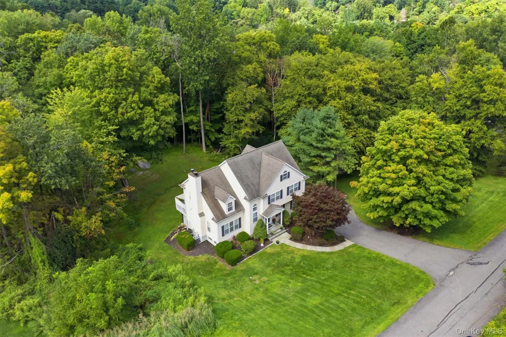 49 Millstream Court Pawling, NY 12564