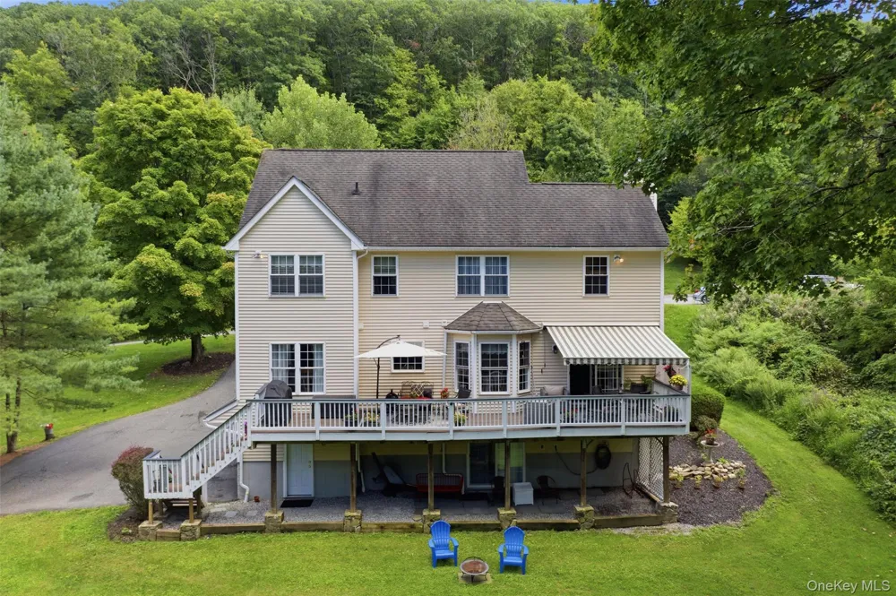 49 Millstream Court Pawling, NY 12564