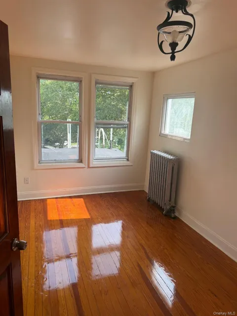 149 W Kingsbridge Road #3