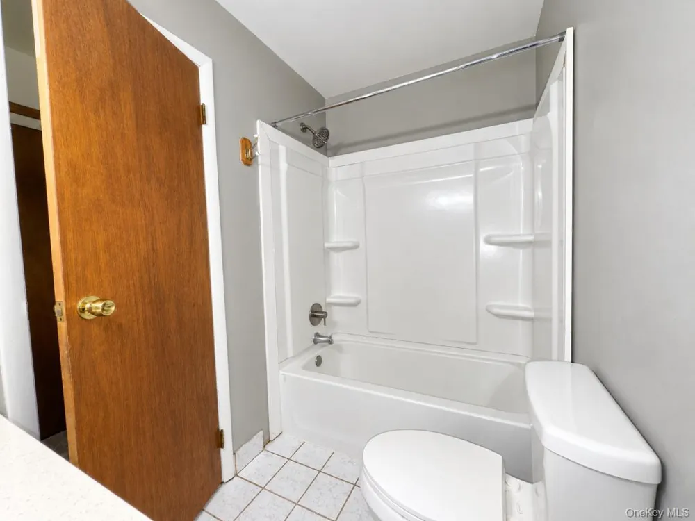 248 Concord Lane Middletown, NY 10940