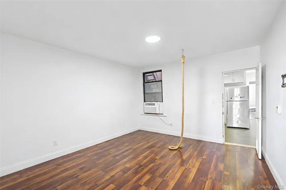 131-07 Liberty Avenue Richmond Hill, NY 11419