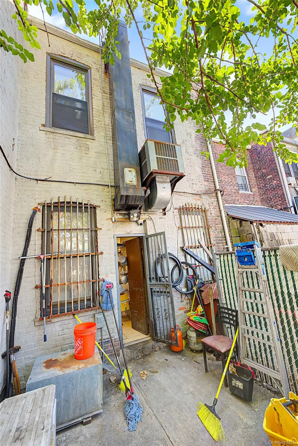 131-07 Liberty Avenue Richmond Hill, NY 11419