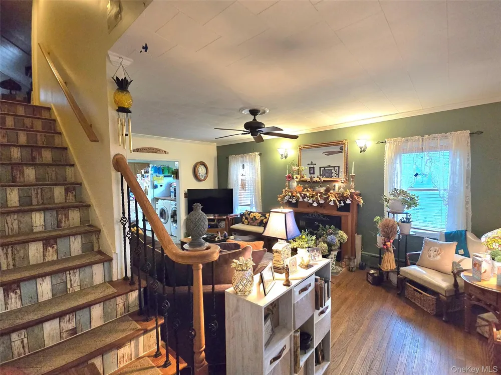 96 Trafalgar Drive Shirley, NY 11967