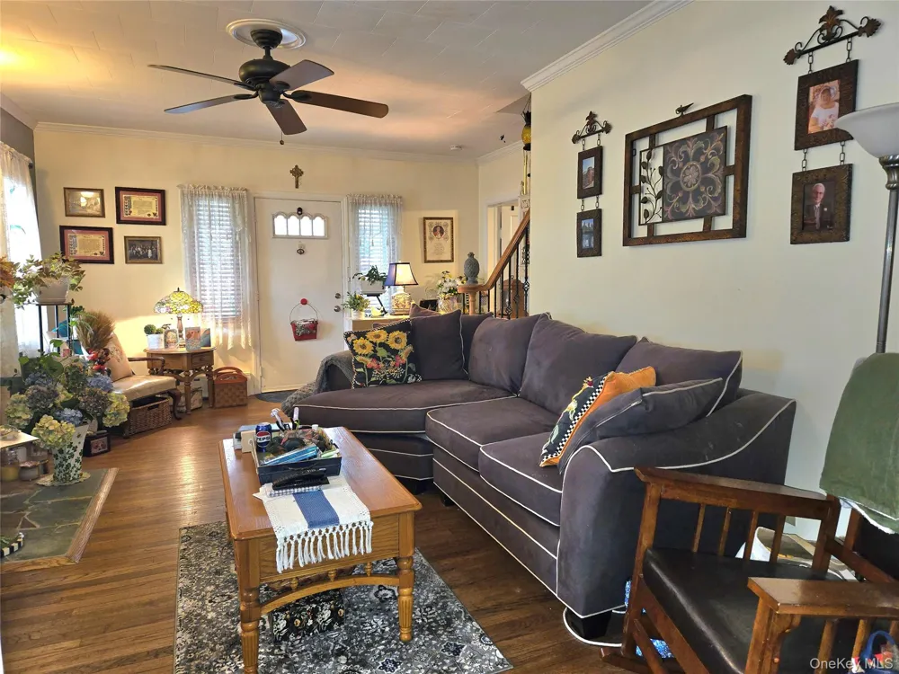 96 Trafalgar Drive Shirley, NY 11967