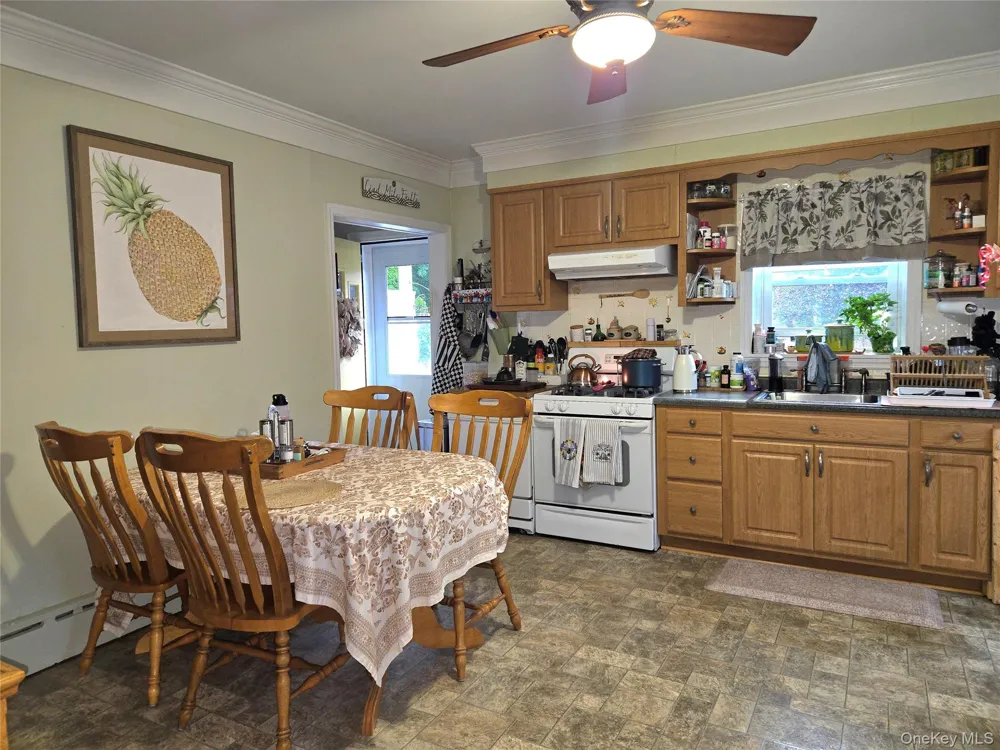 96 Trafalgar Drive Shirley, NY 11967