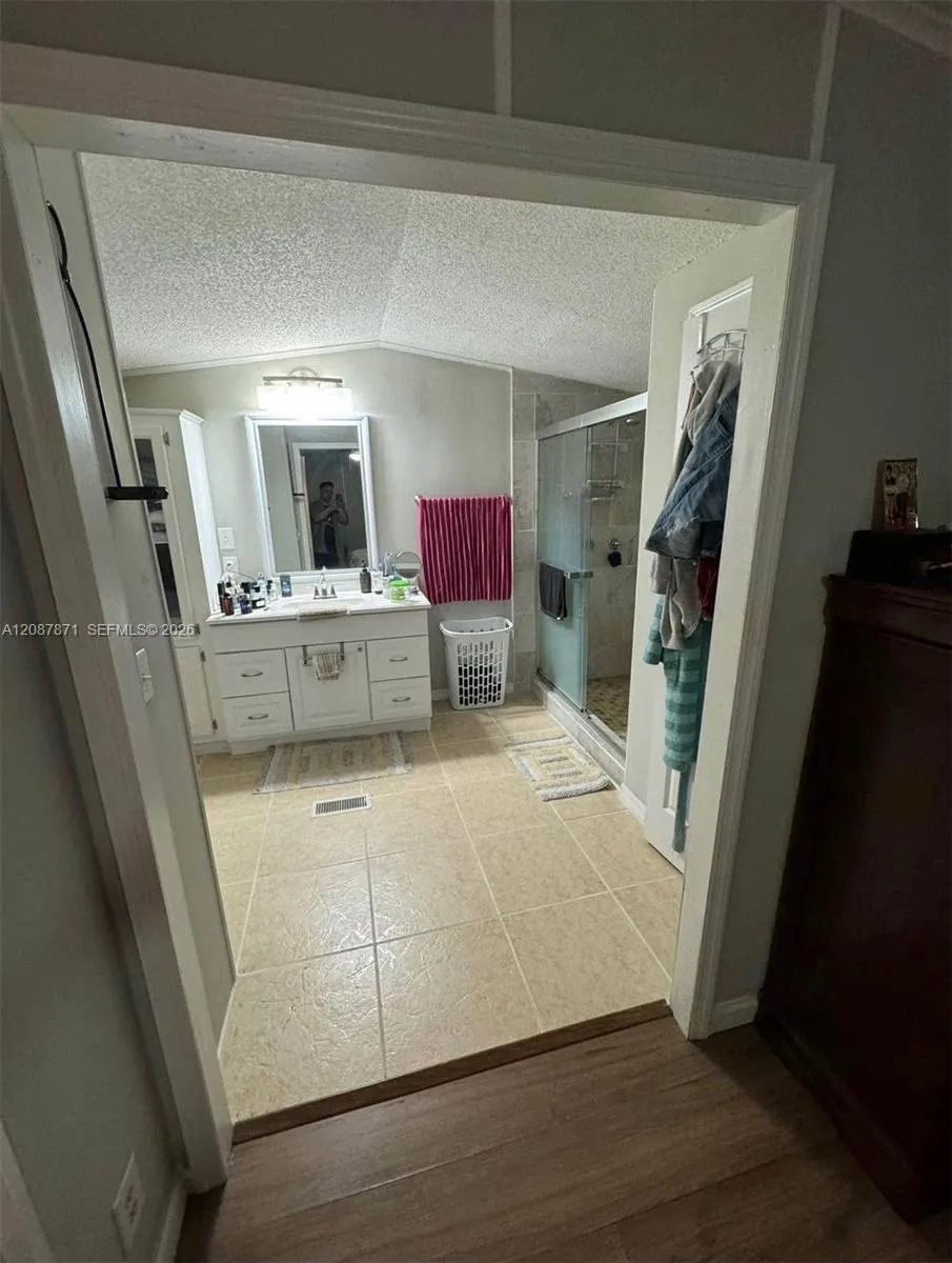 Address Not Shown Homestead, FL 33033