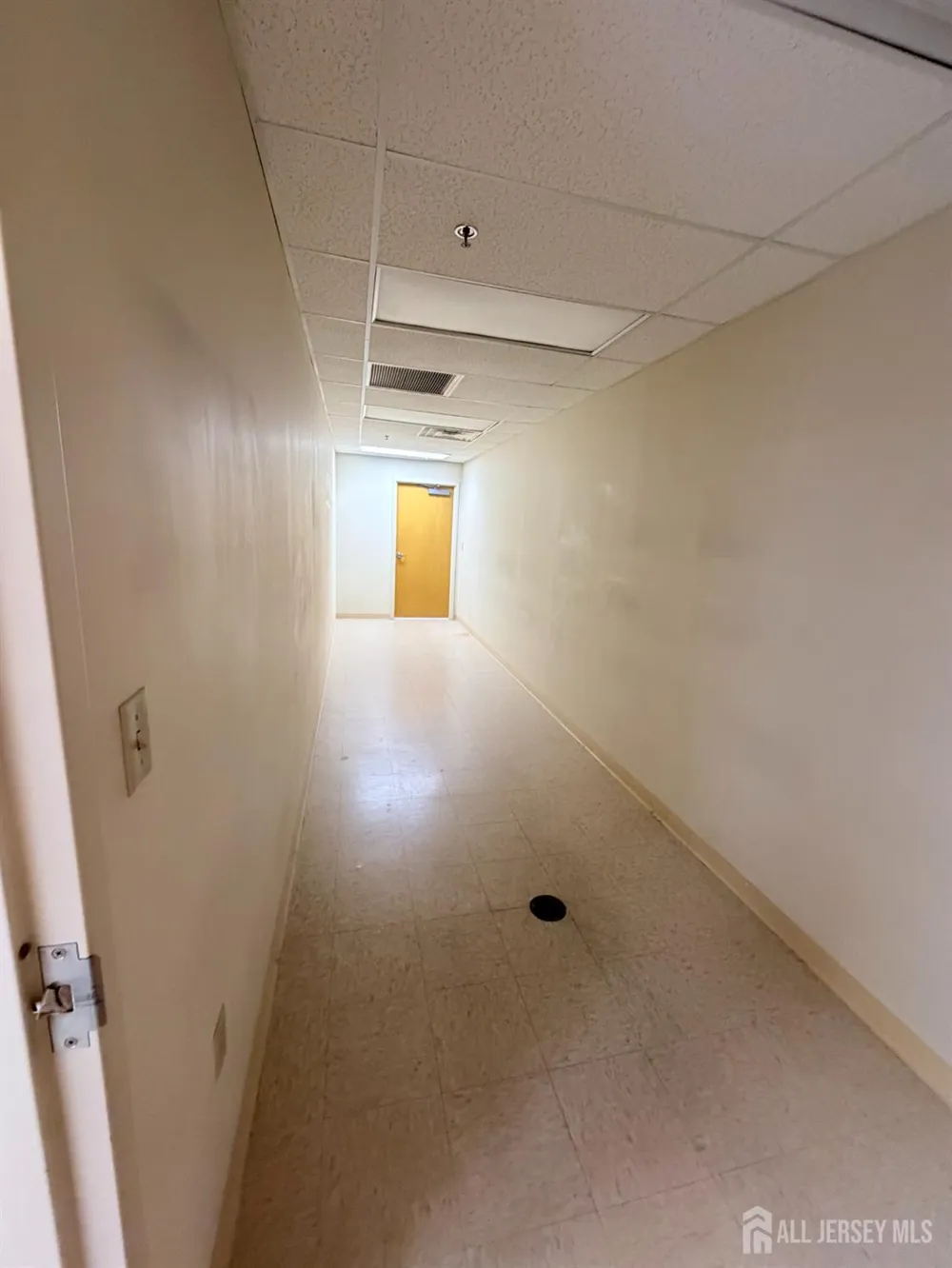 81 Veronica Avenue #101 Franklin Twsp, NJ 08873