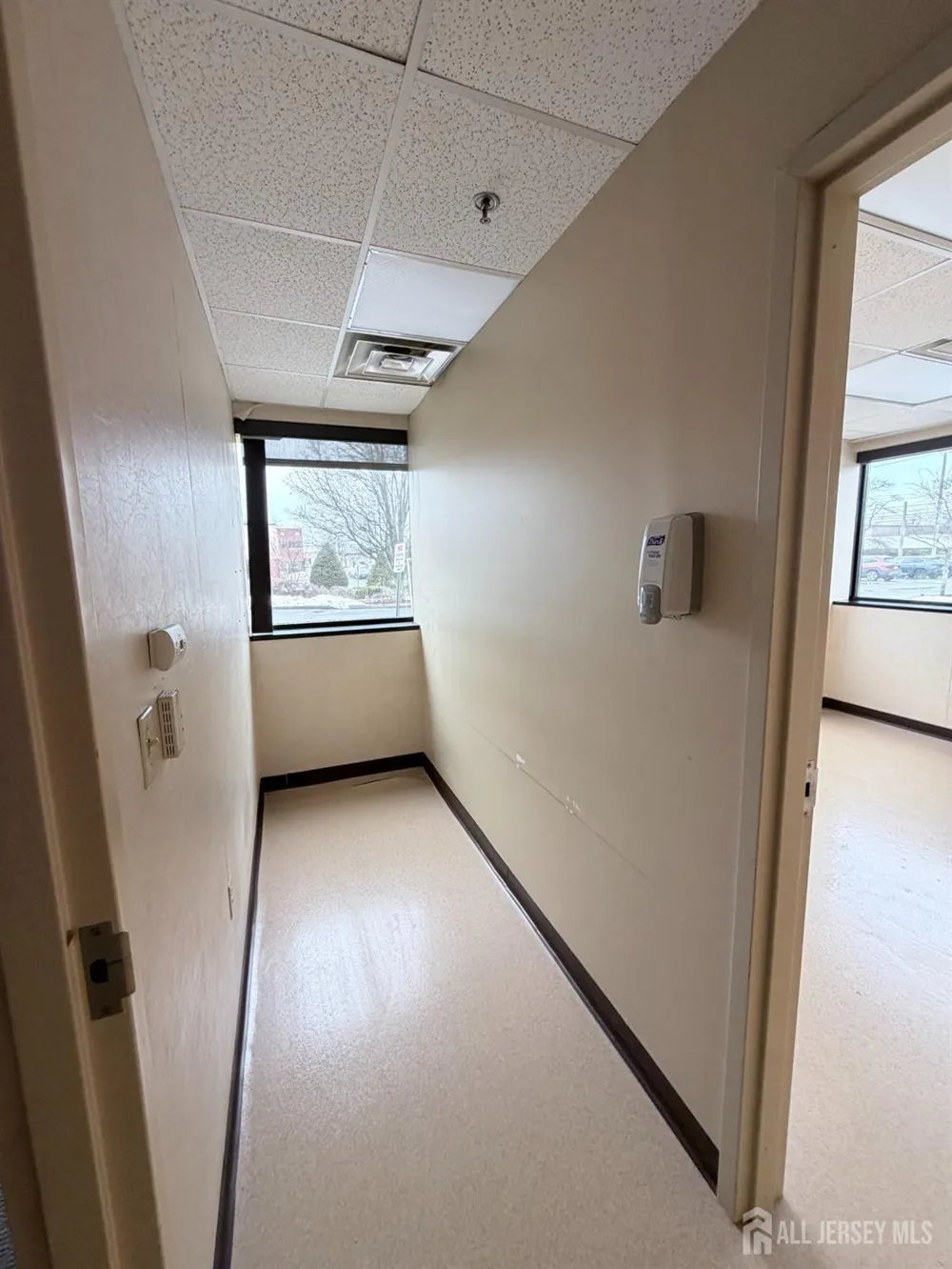 81 Veronica Avenue #101 Franklin Twsp, NJ 08873