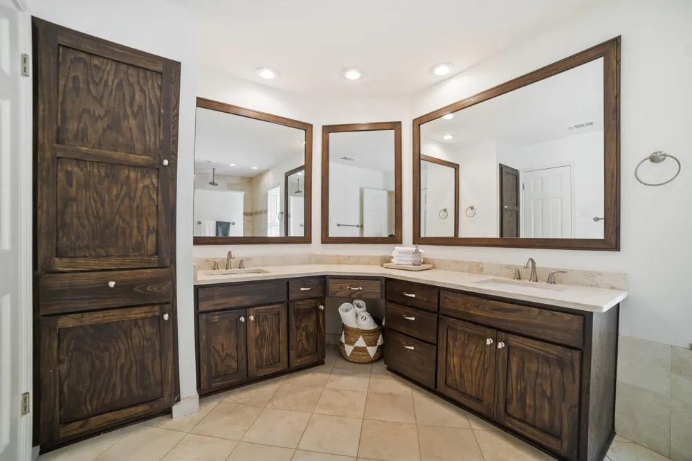 1702 Crested Butte Drive Austin, TX 78746