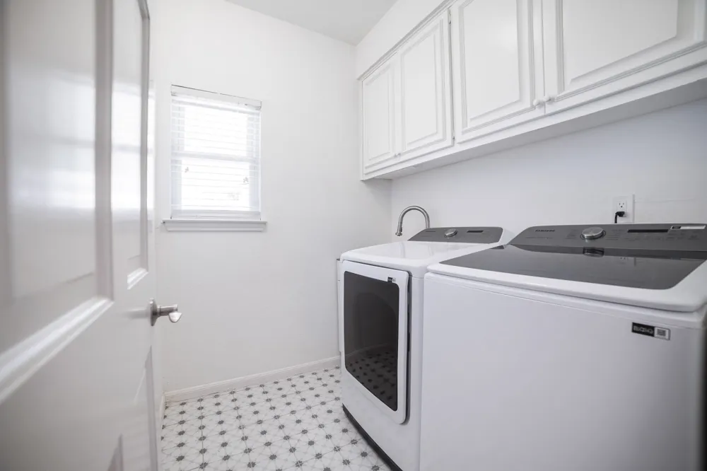 1702 Crested Butte Drive Austin, TX 78746