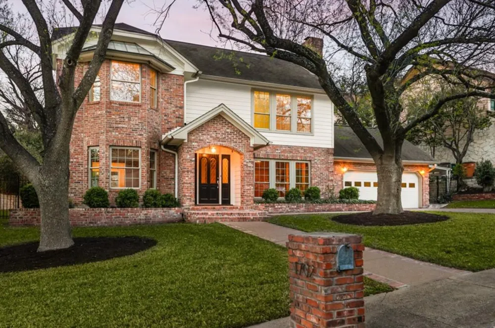 1702 Crested Butte Drive Austin, TX 78746