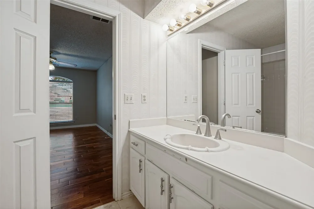 252 Plantation Drive Coppell, TX 75019