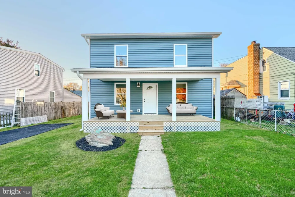 9 AVENAL ROAD Essex, MD 21221