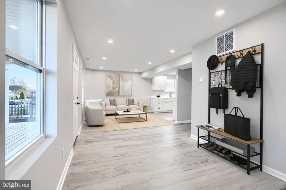 9 AVENAL ROAD Essex, MD 21221