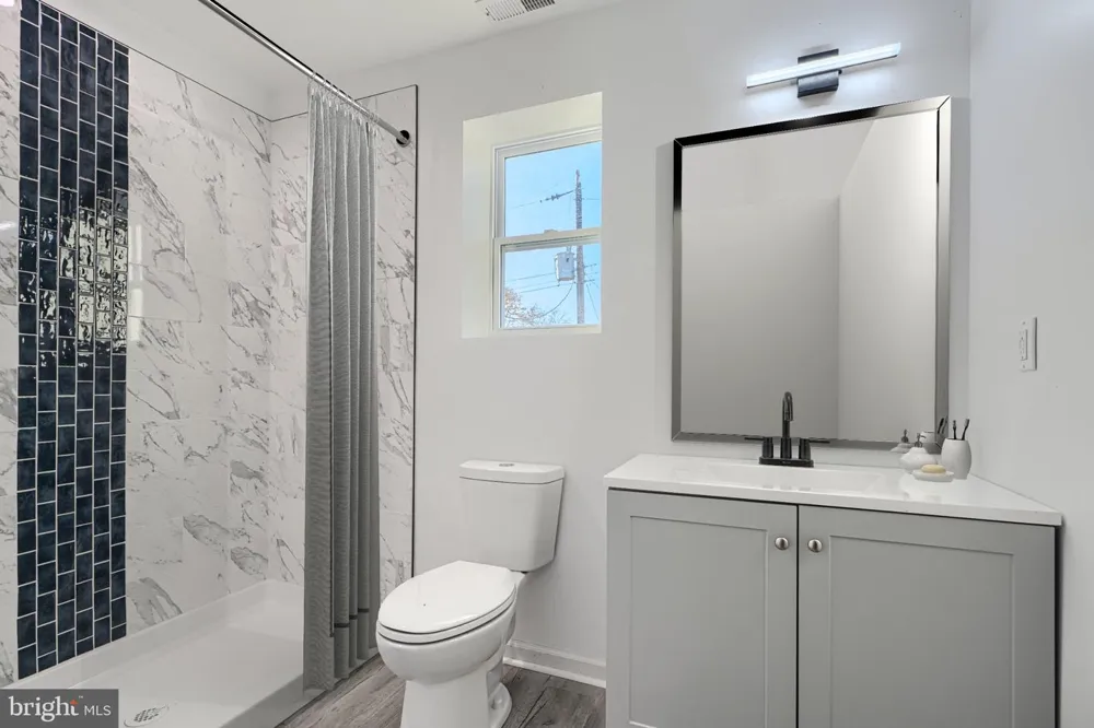 9 AVENAL ROAD Essex, MD 21221