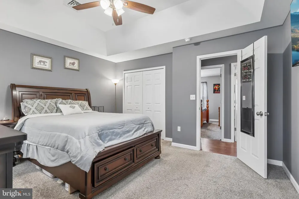 3533 WASHINGTON STREET Bethlehem, PA 18020