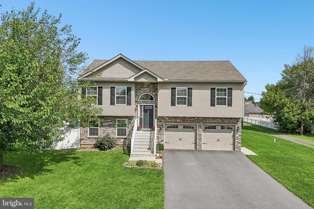 3533 WASHINGTON STREET Bethlehem, PA 18020