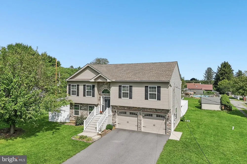3533 WASHINGTON STREET Bethlehem, PA 18020
