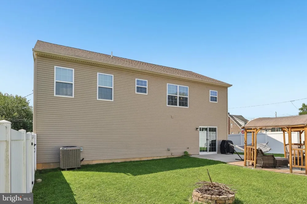 3533 WASHINGTON STREET Bethlehem, PA 18020