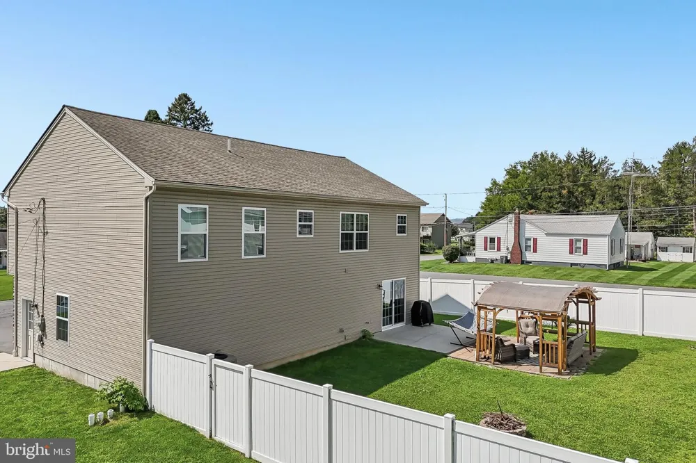 3533 WASHINGTON STREET Bethlehem, PA 18020