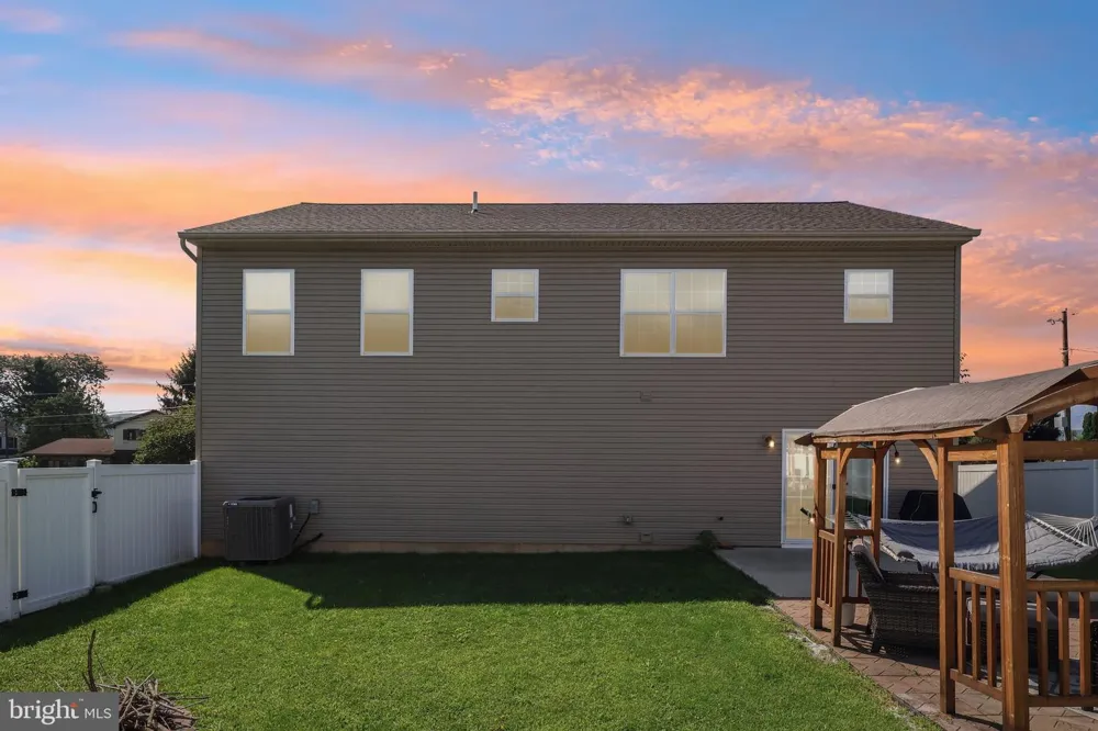 3533 WASHINGTON STREET Bethlehem, PA 18020