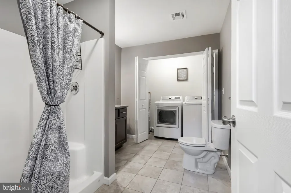 3533 WASHINGTON STREET Bethlehem, PA 18020