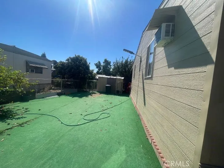 2930 Rialto Rialto, CA 92376