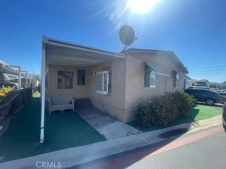 2930 Rialto Rialto, CA 92376