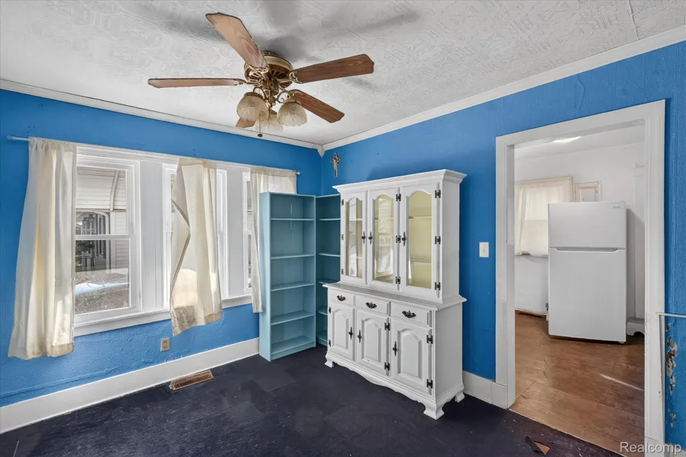1737 Kollen Street Saginaw City, MI 48602