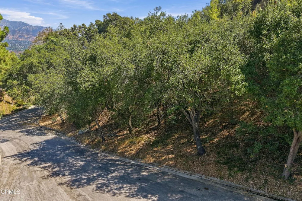 1220 Flintridge Circle La Canada Flintridge, CA 91011