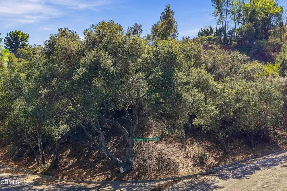 1220 Flintridge Circle La Canada Flintridge, CA 91011