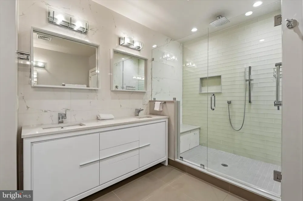 610 BODINE STREET Philadelphia, PA 19123