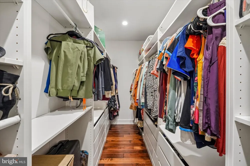 610 BODINE STREET Philadelphia, PA 19123