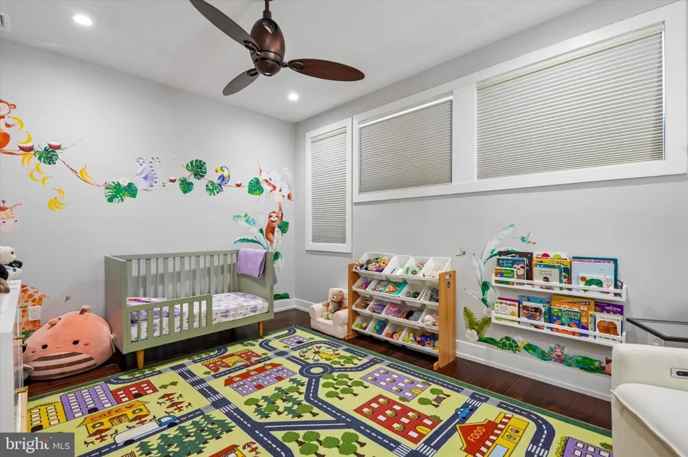 610 BODINE STREET Philadelphia, PA 19123
