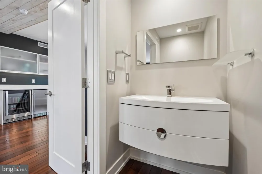 610 BODINE STREET Philadelphia, PA 19123