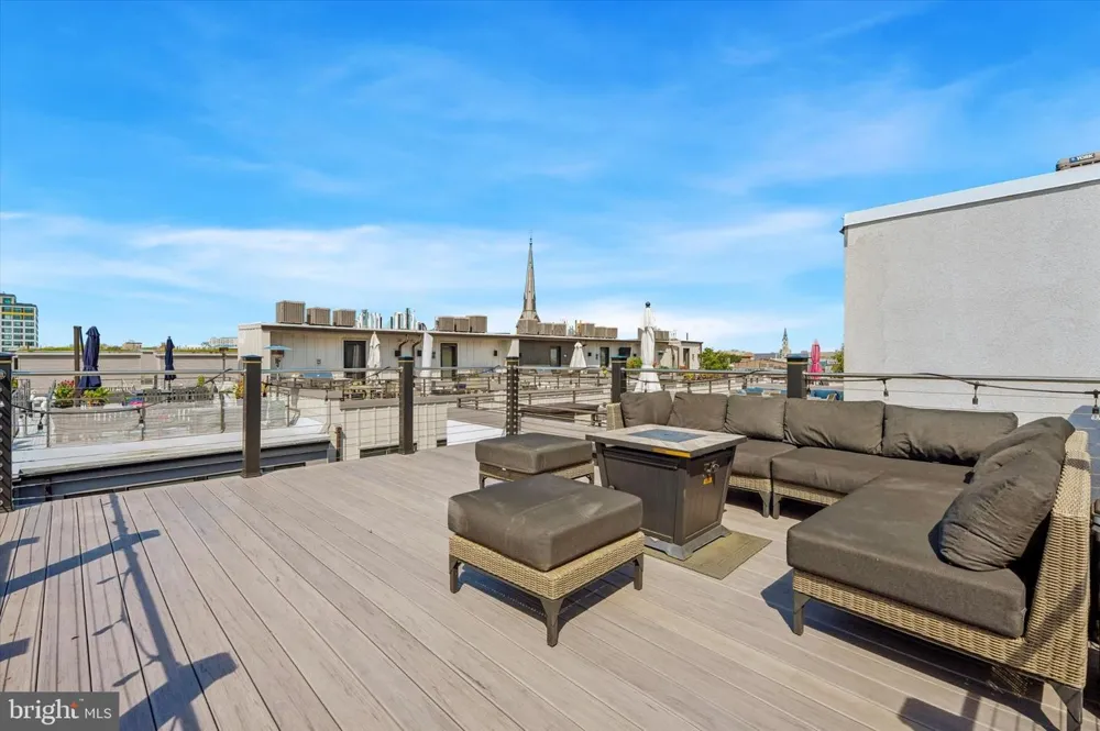 610 BODINE STREET Philadelphia, PA 19123