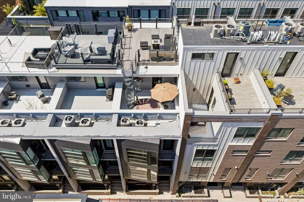 610 BODINE STREET Philadelphia, PA 19123